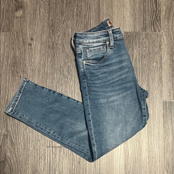 Kut from the Kloth Medium Blue Cropped Jeans - Picture 2 of 10